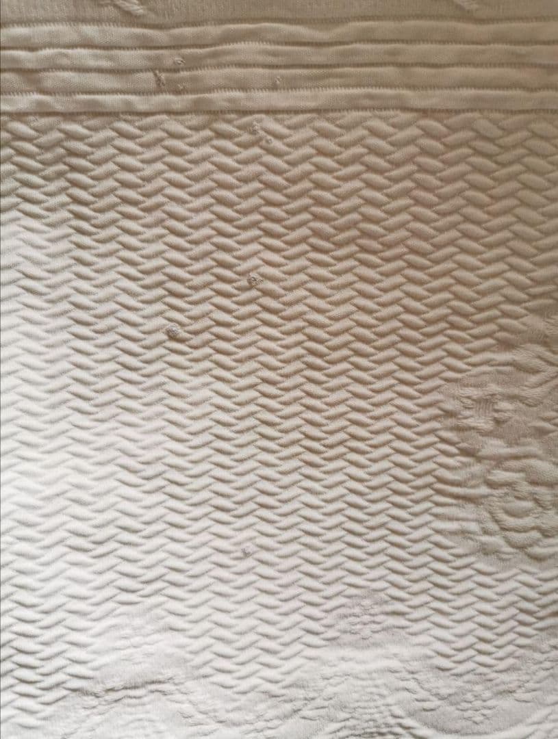 アンティークピケドプロヴァンス 超大判スカラップキルト薔薇＆麦＆花器トラプント風