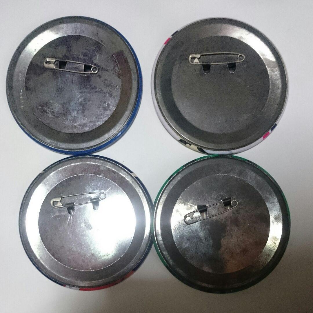 Jリーグ  缶バッジ  4個セット 大きめ