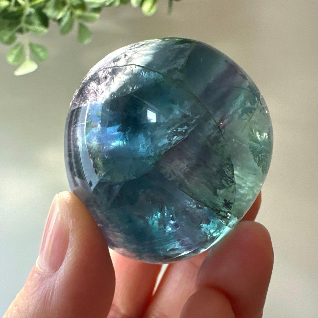 ブルーフローライト　エッグ　122.9g フローライト　青　透明感　マリンブルー