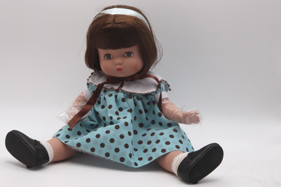 プリティー・リトル・パッツィー 水玉模様ドレスの人形 31cm