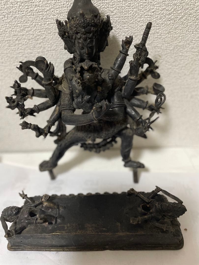 銅の仏像 置物 古銅　チベット仏 ブロンズ 古美術