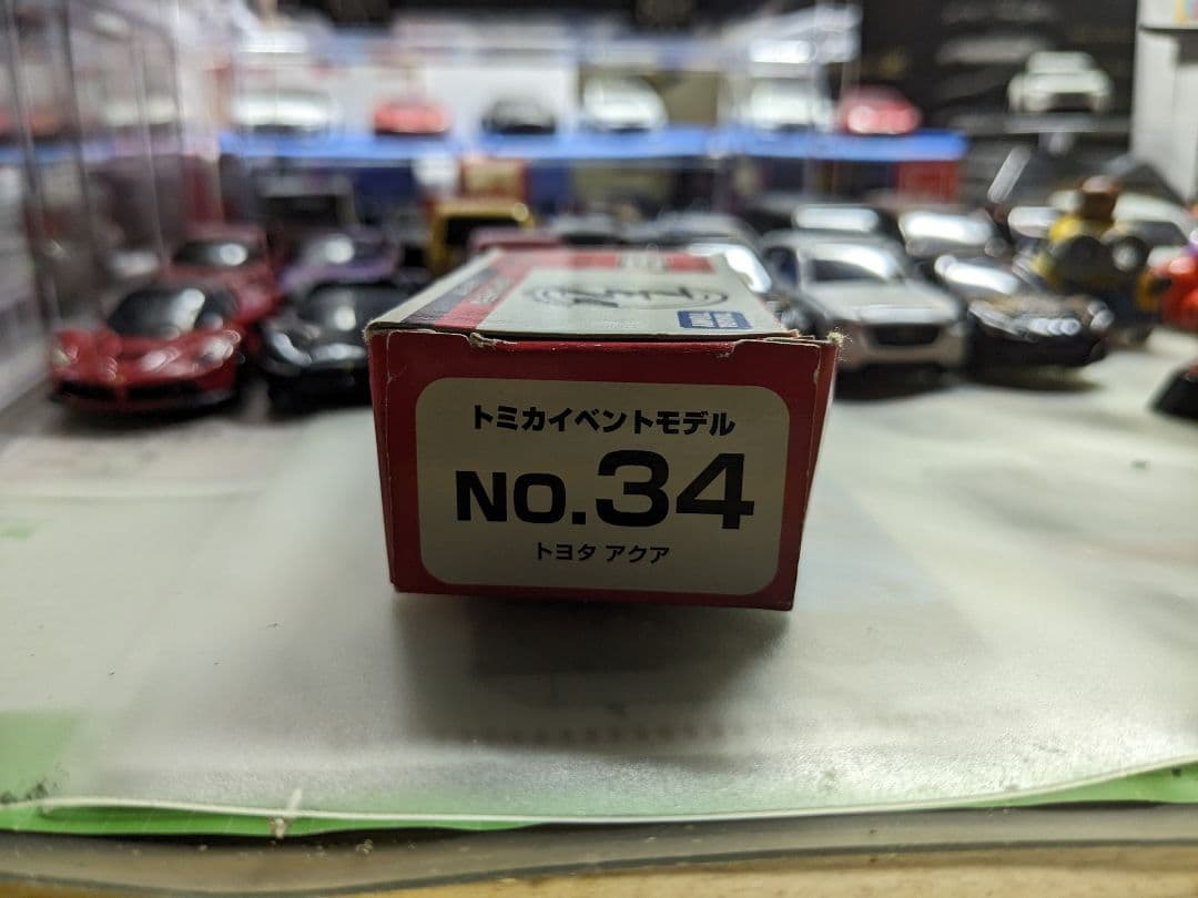トミカ イベントモデル No.34 トヨタ アクア