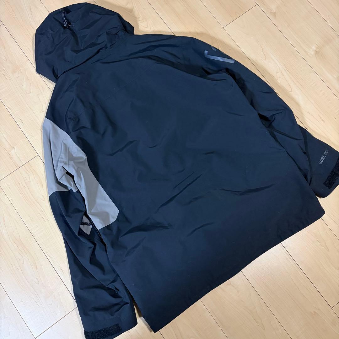 Burton AK Gore-TEX スノボー/スキーウエア