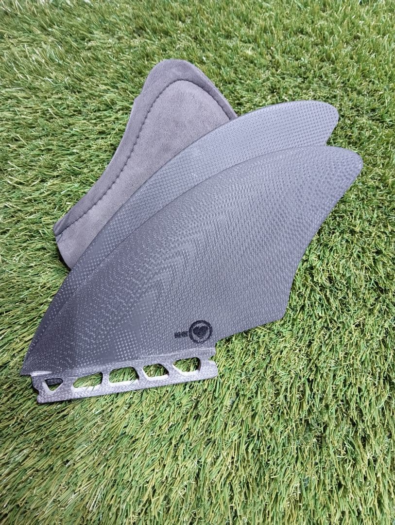 ブラックハート　BHK ツインフィン　キールフィンセット　フューチャー