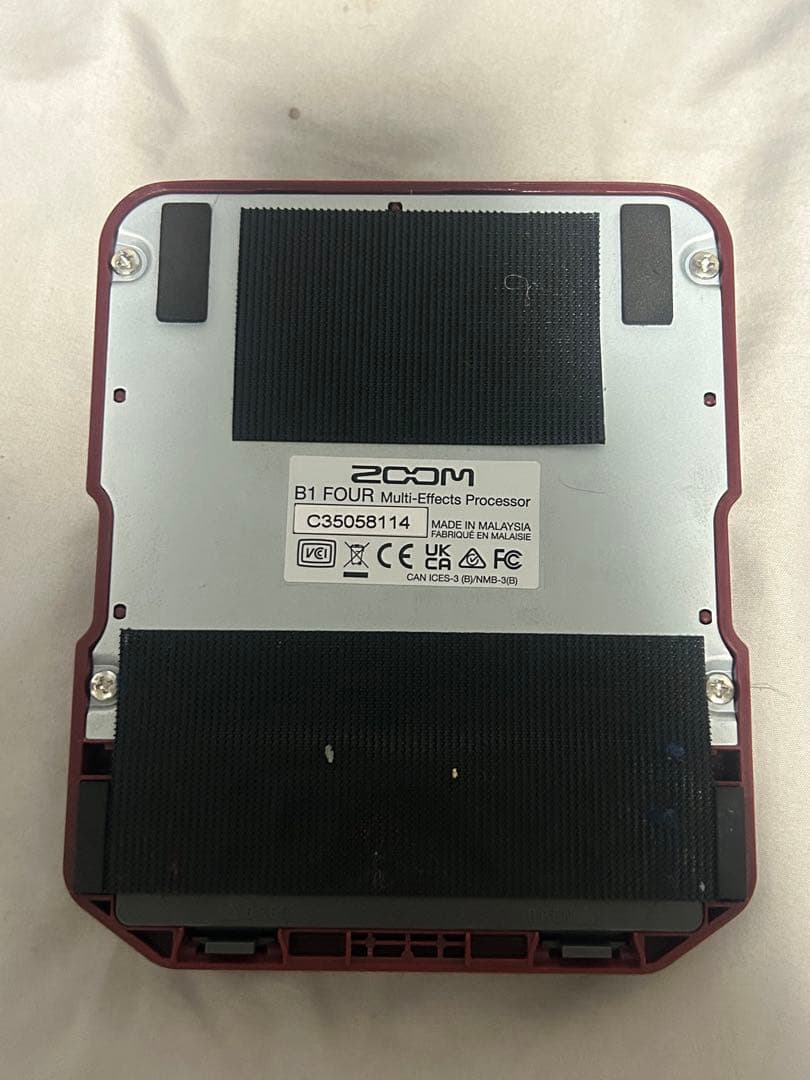 ZOOM B1 FOUR マルチエフェクター 純正コード付き