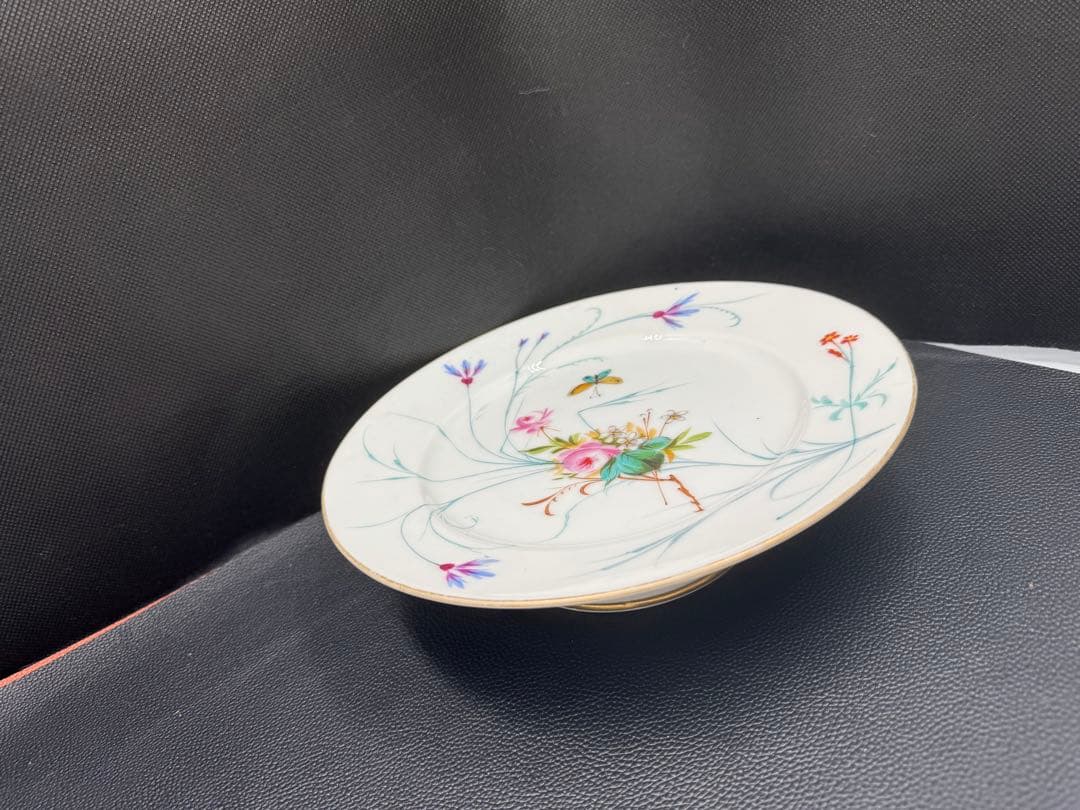 セール‼️フランス　アンティーク　ハンドペイント　バラの柄　高台①