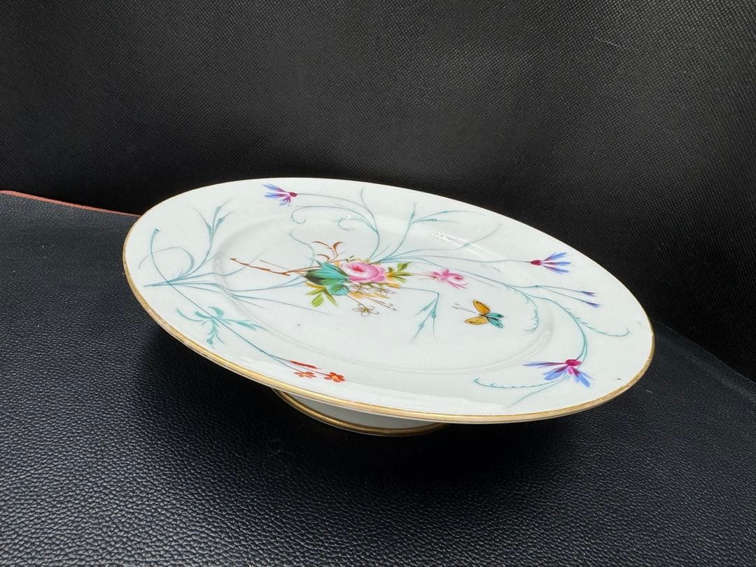 セール‼️フランス　アンティーク　ハンドペイント　バラの柄　高台①