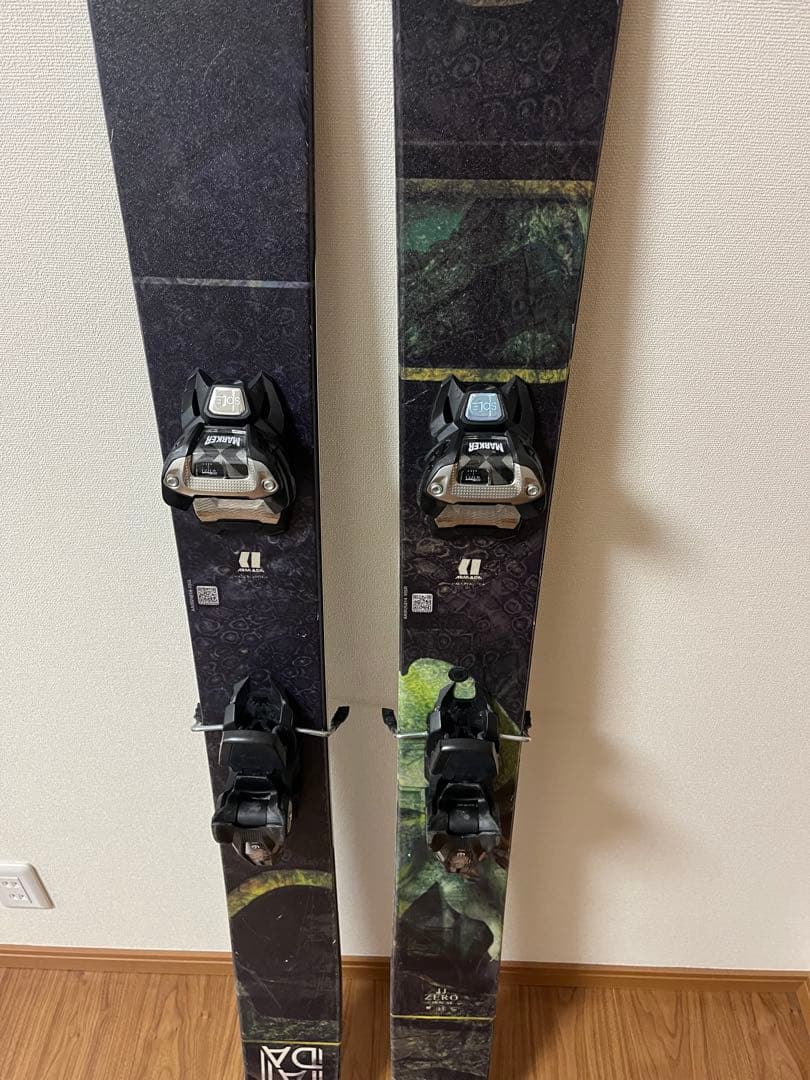 ARMADA ZERO スキー ビンディング付属
