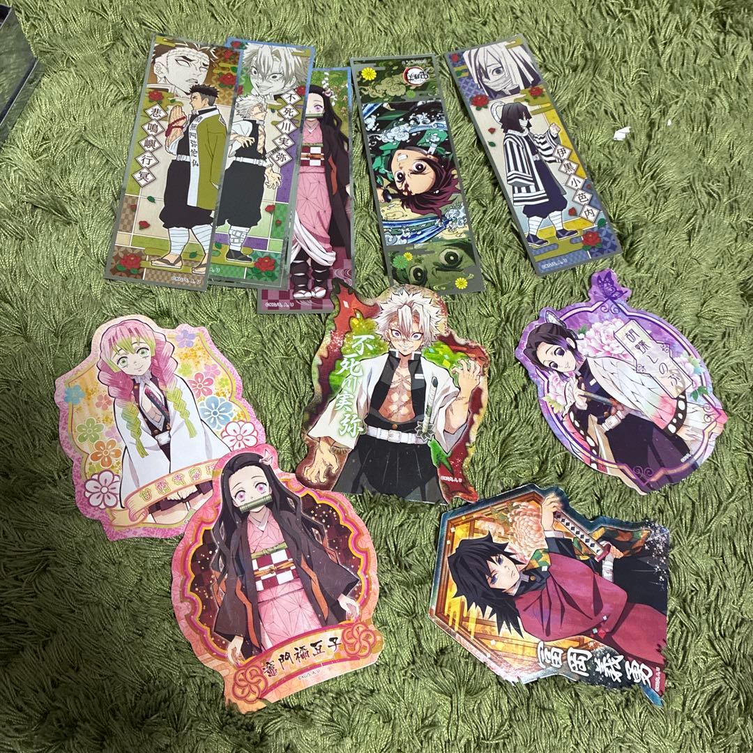 写真全部見てください　特に7枚目！　鬼滅の刃　キャラクターグッズセット