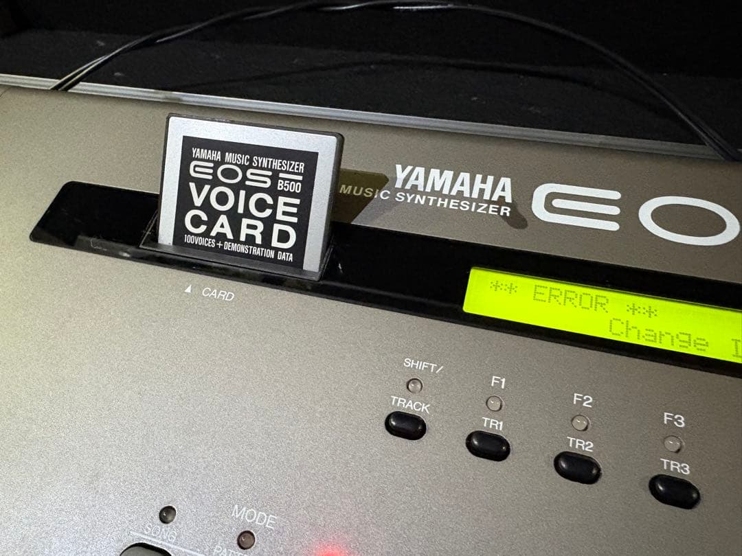 Yamaha EOS b500 専用ハードケース ボイスカード付き