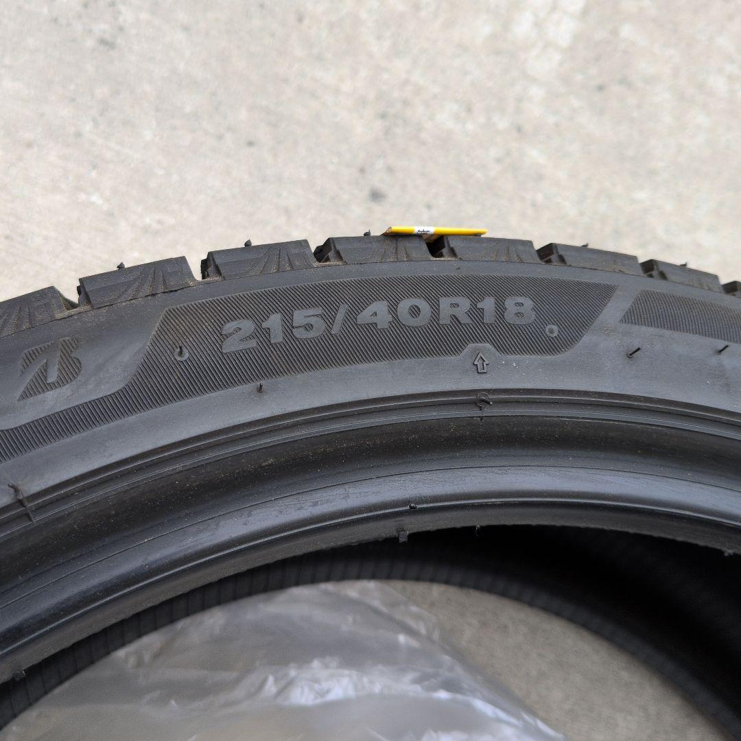 えすたて　BLIZZAK VRX3 215/40R18 4本セット