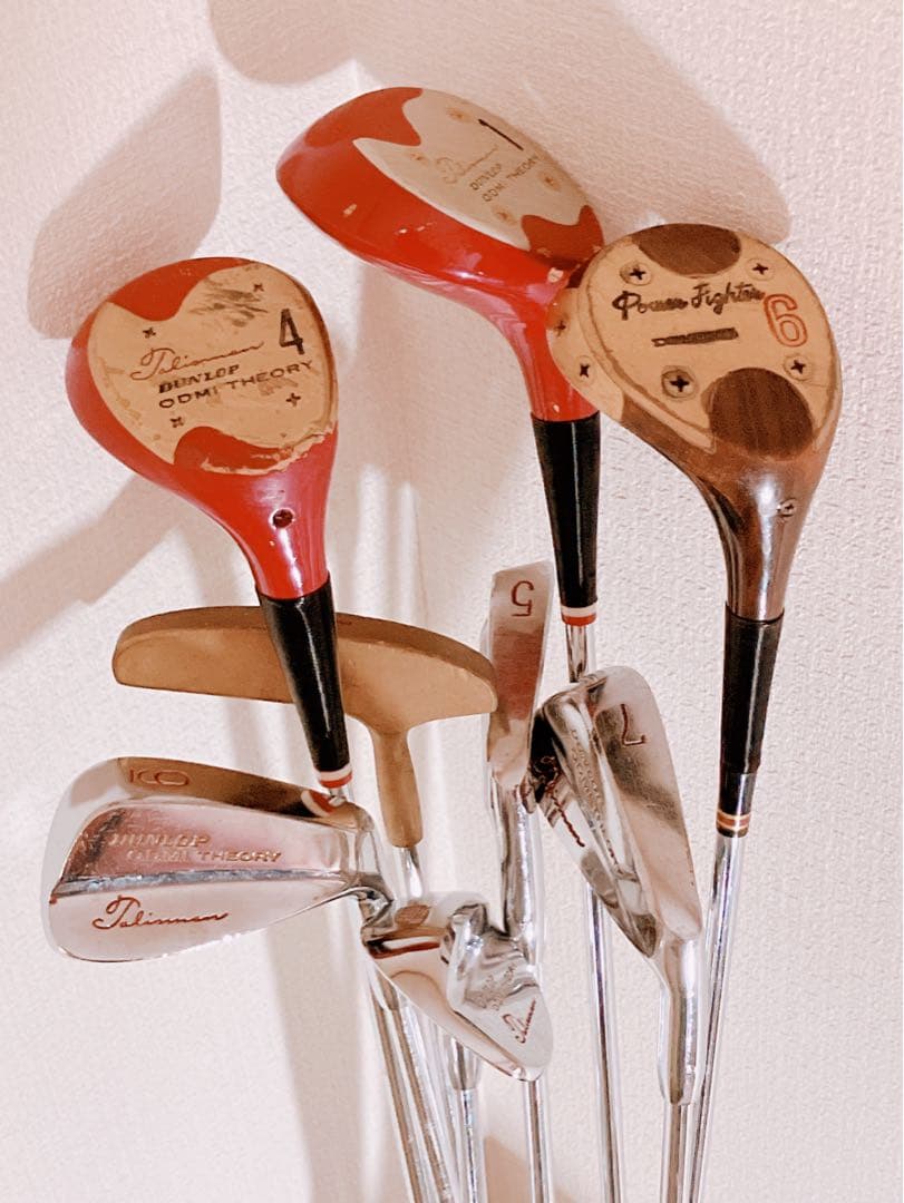 DUNLOP ゴルフクラブセットとDisneyゴルフバッグとボール付き