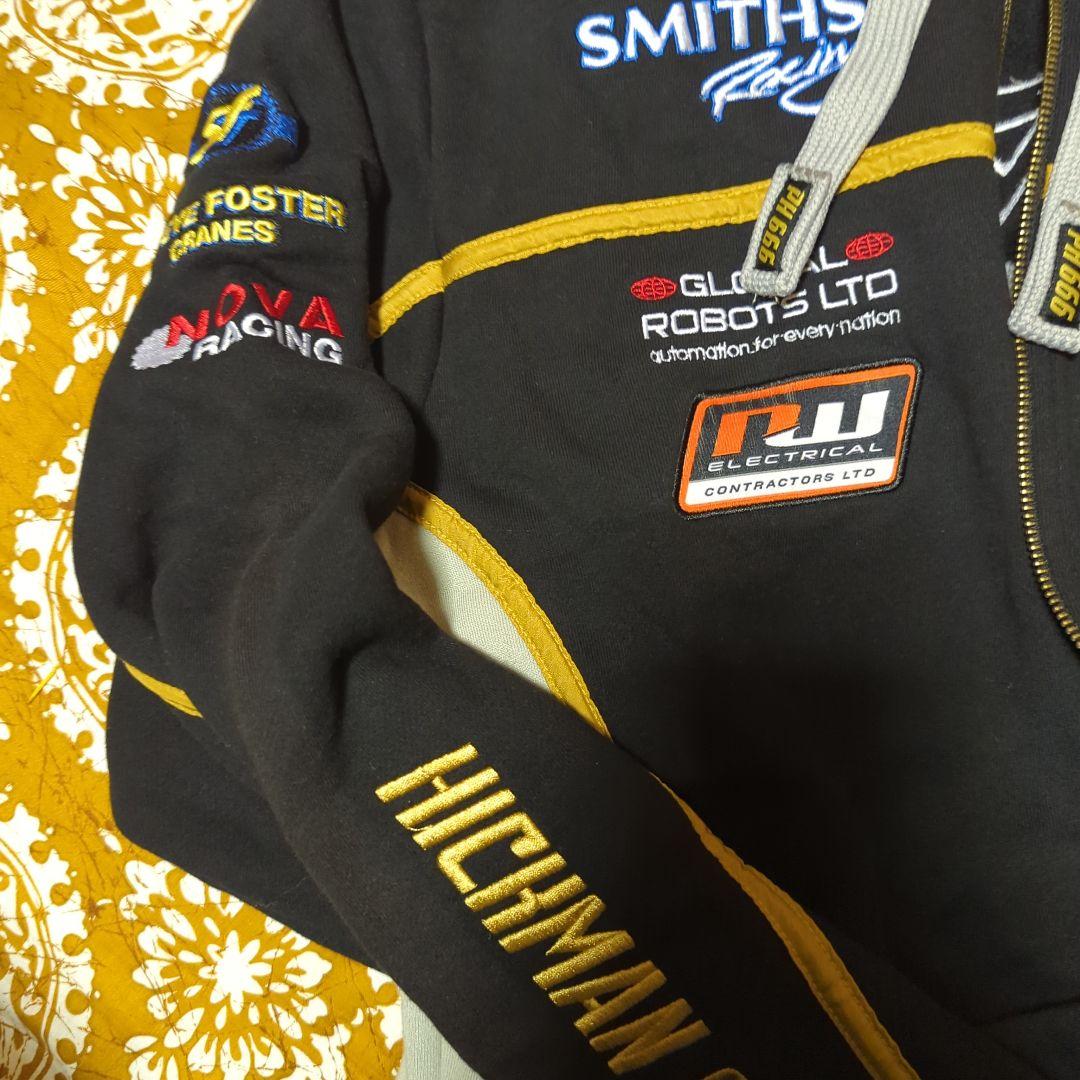 スポンサーブランド、コラボアイテム プリカウェアー