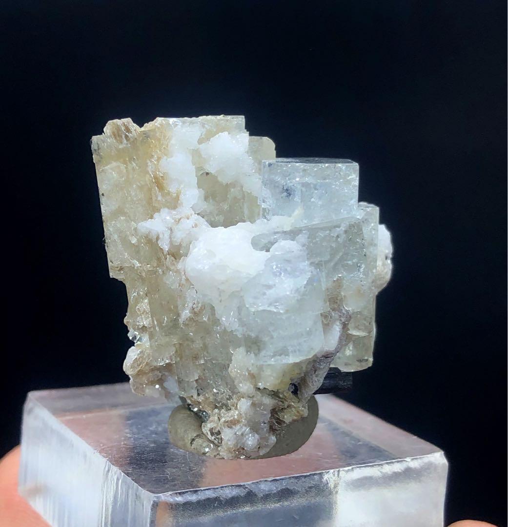 ショールトルマリンとホワイトマイカ入りアクアマリンクリスタル