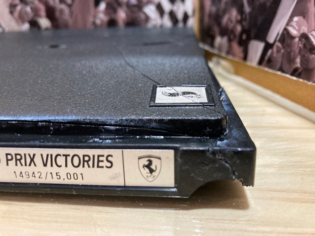 Ferrari F-2001 1:18 •’シューマッハ 通算52回のGP優勝」