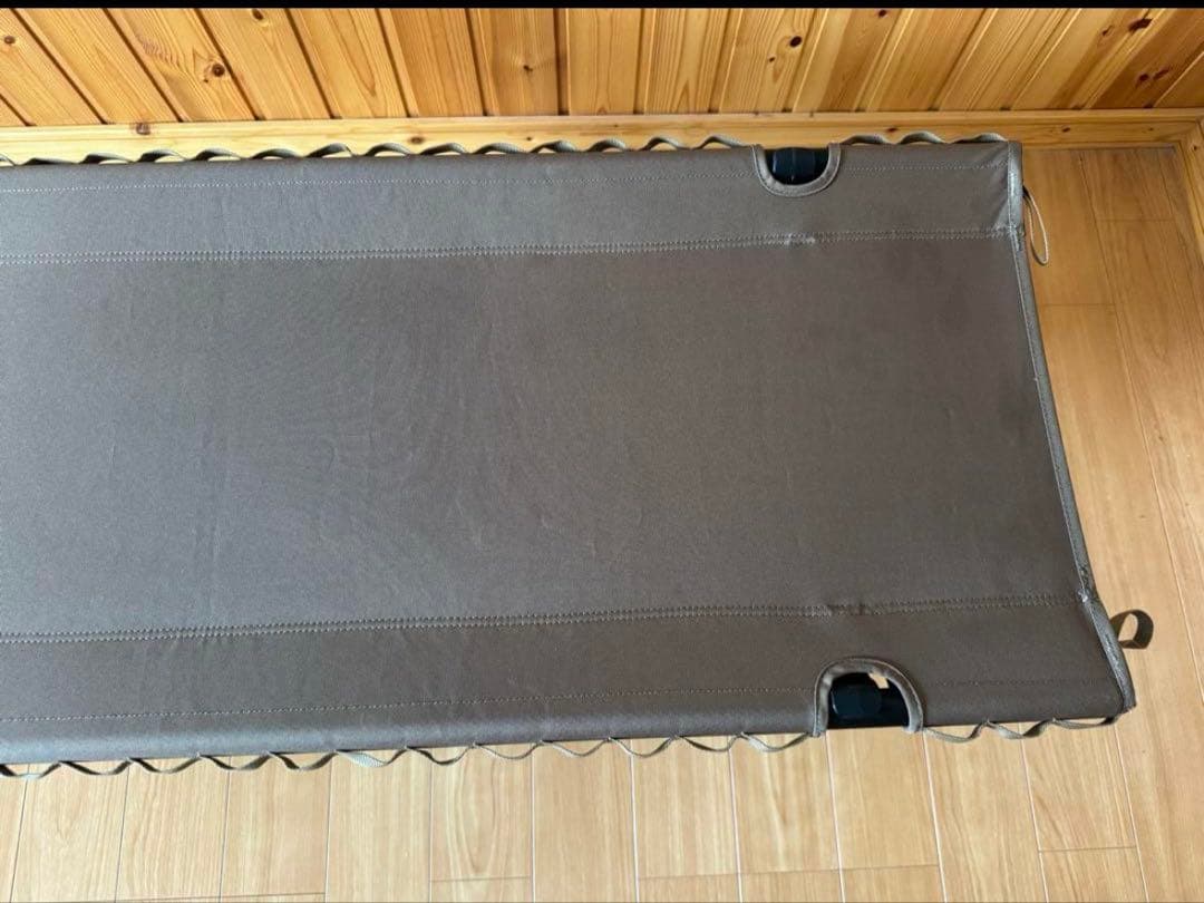 ヘリノックス　タクティカルベンチ　コヨーテ