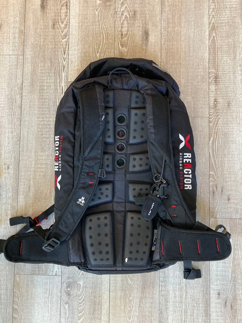 arva アルバ　エアバッグ　AIRBAG REACTOR 40 Black