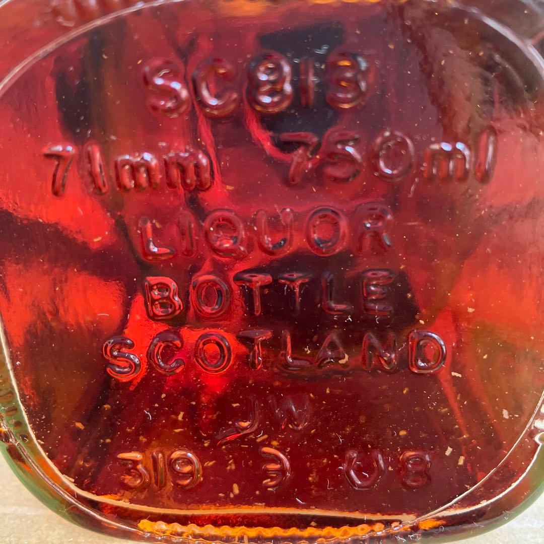 ジョニーウォーカー ブラックラベル 金キャップ 750ml ３本セット