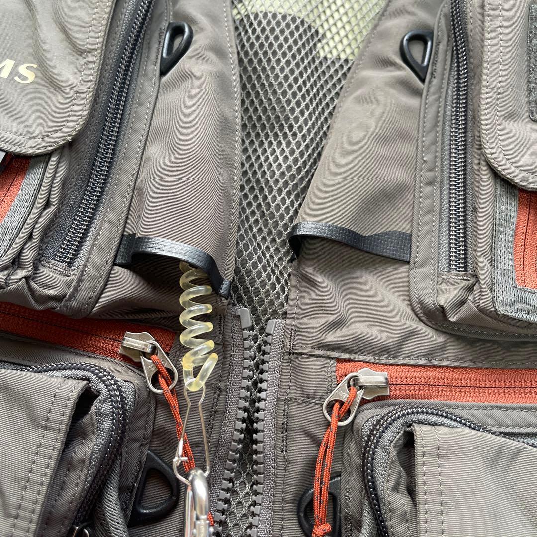 SIMMS シムス ベスト