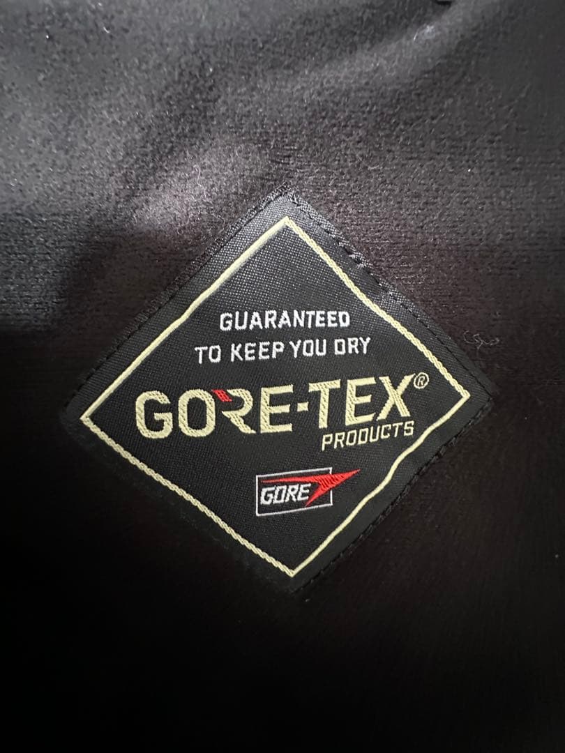 ダイワ　ウィンタースーツ　ゴアテックス　Mサイズ