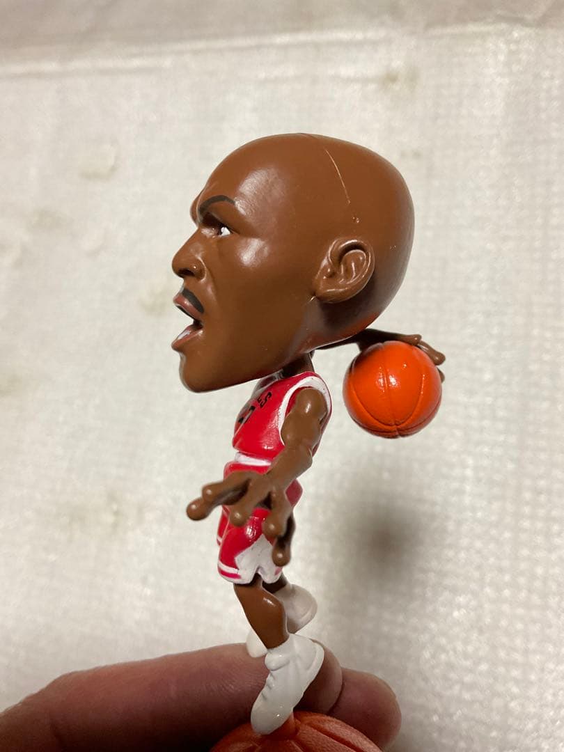 1998年／NBA・ジョーダンミニチュア人形。「23」。本体のみ。