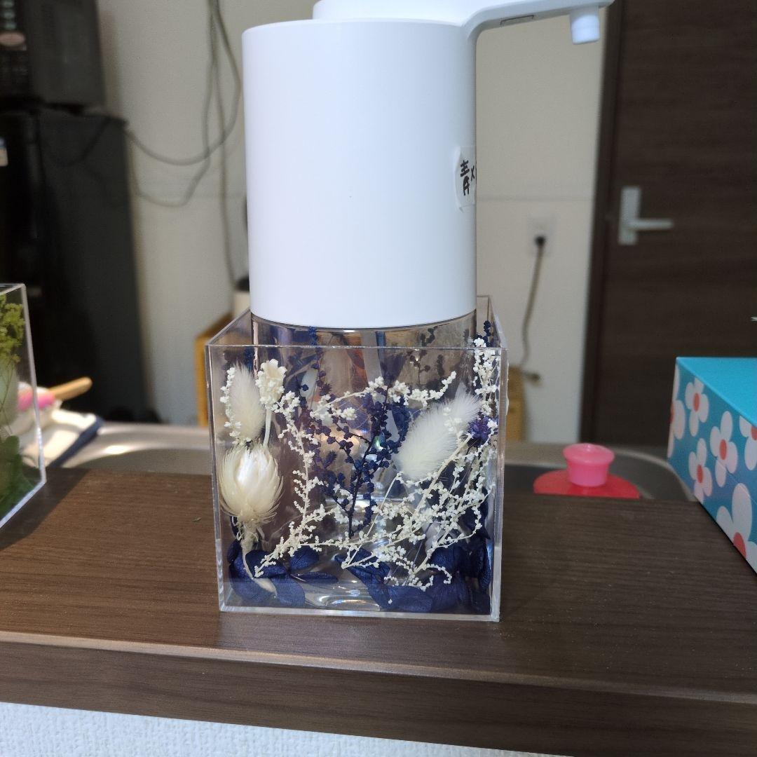 89baka　青と緑のオートディスペンサー2つ