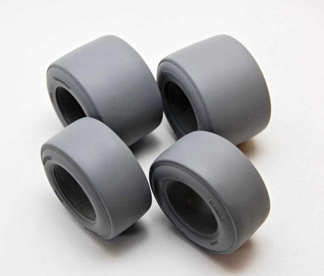 1/12 F1用タイヤ レジン製 ウイリアムズ、マクラーレン等(タミヤ）に３台分