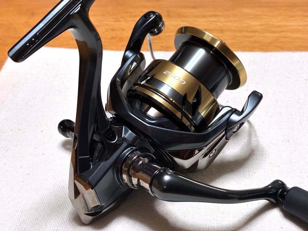 【極美品】シマノ リール 25アルテグラ2500【カスタム品】