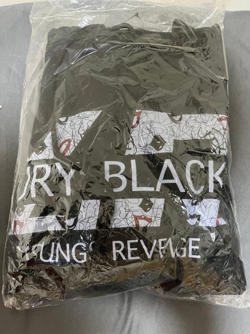 YsR(仮) パーカー　白岩瑠姫