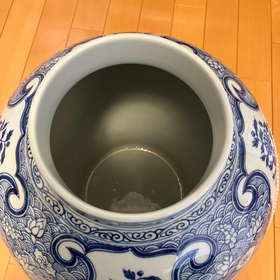 X*a様 中国美術　青花紅秞貼花花卉文壺