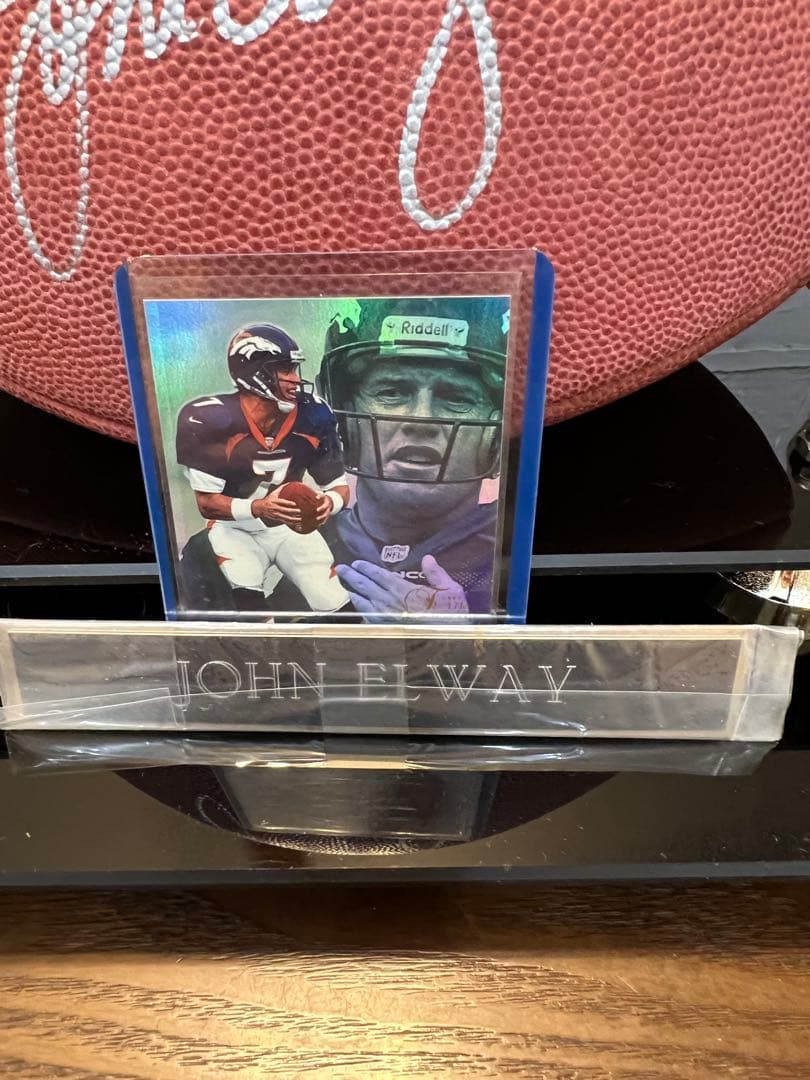 【NFL】JOHN ELWAY 直筆シルバーサインボール専用ケース入りCOA付き