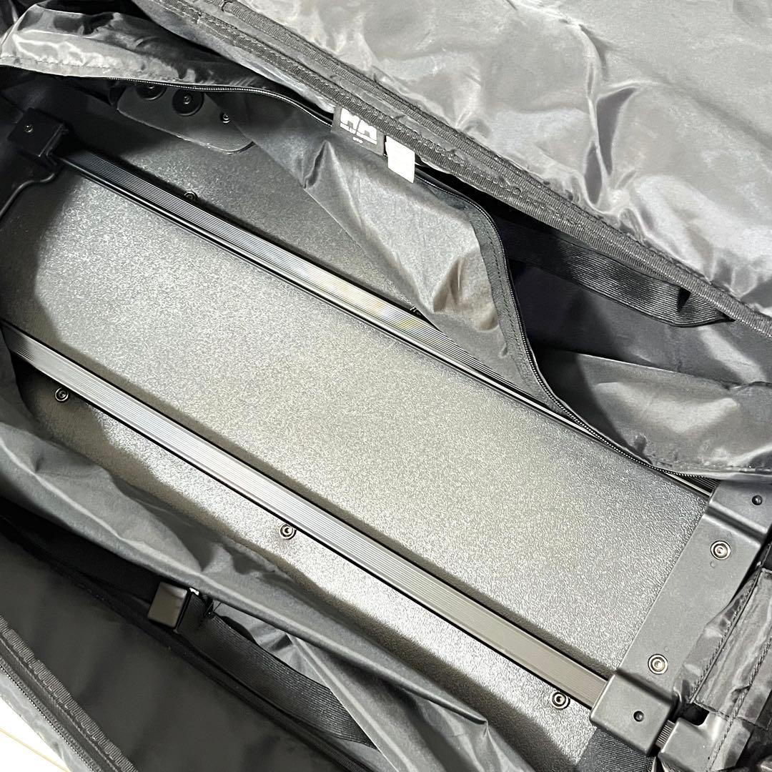 て24【希少】ヘリーハンセン HH Explorer Trolley90L