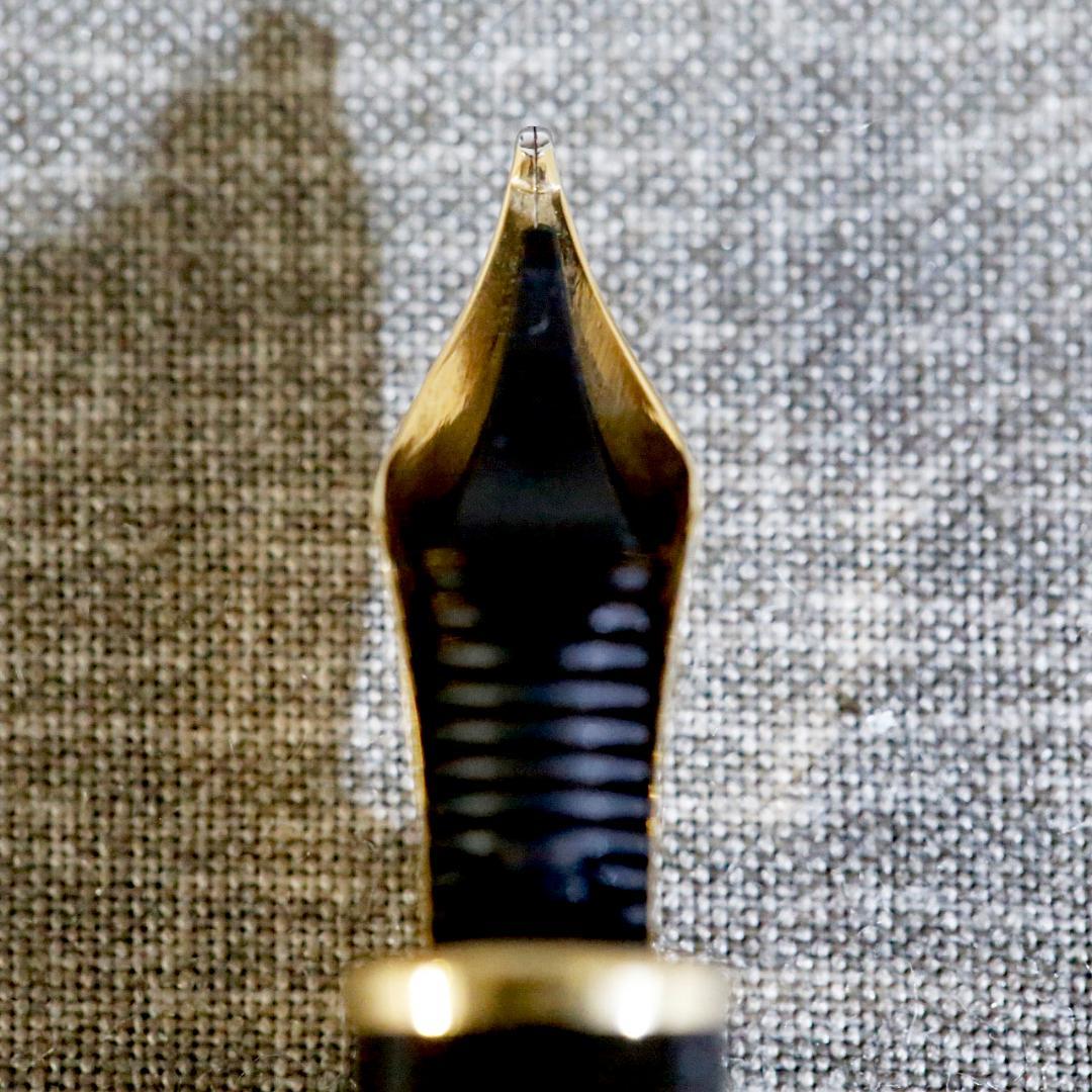 【美品 送料込み】モンブラン 万年筆 １４４ マイスターシュテュック