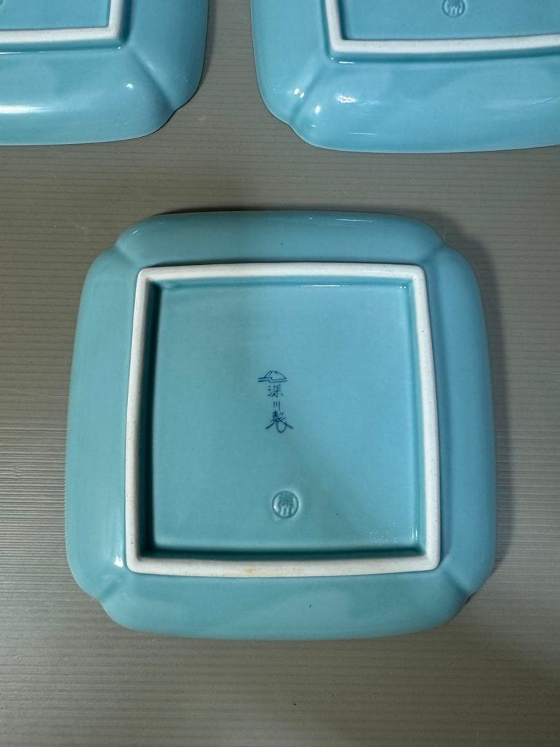 2305 深川製磁　青磁　角皿　3客