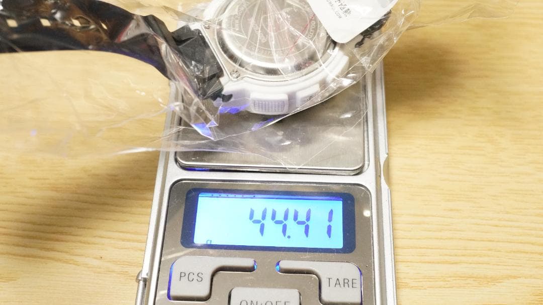 ポチャッコ ブラック黒 Gショック風 サンリオ 腕時計 限定 海外 コラボ