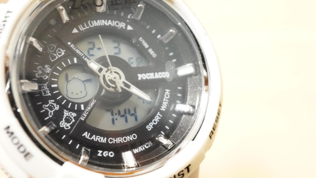 ポチャッコ ブラック黒 Gショック風 サンリオ 腕時計 限定 海外 コラボ