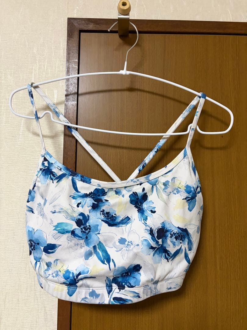 SUKALA 花柄 ヨガウェア セット ブラトップとレギンス、半袖