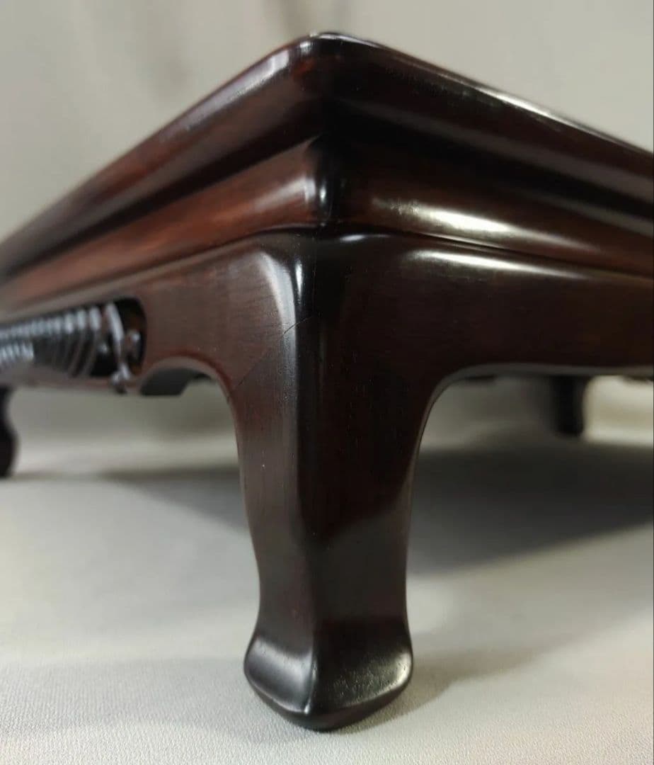 [未使用 美品]大阪唐木指物　花台　本紫檀　無垢　伝統的工芸品　菊透し彫　日本製