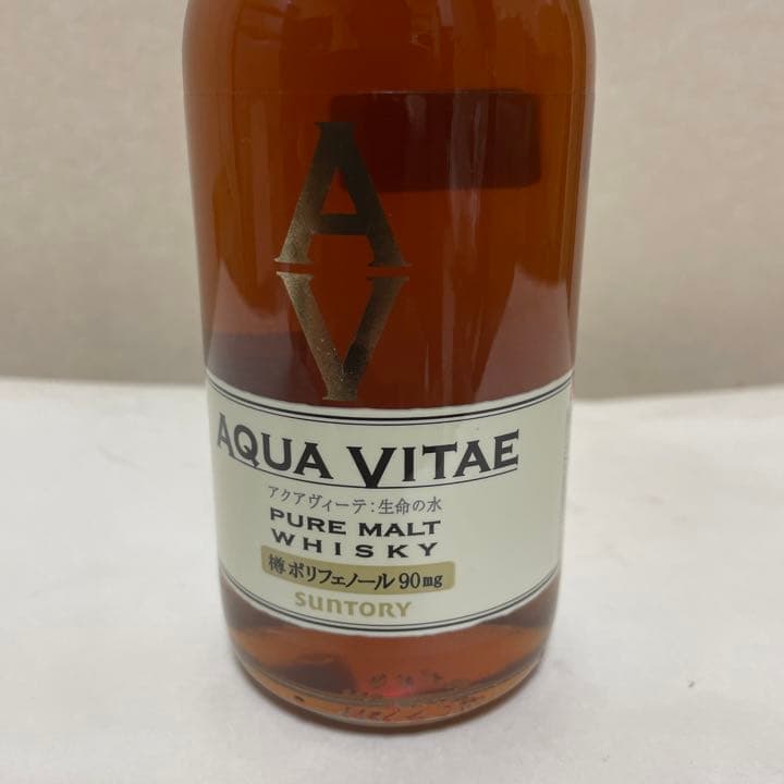 サントリー アクアヴィーテ 生命の水 樽ポリフェノール 40%