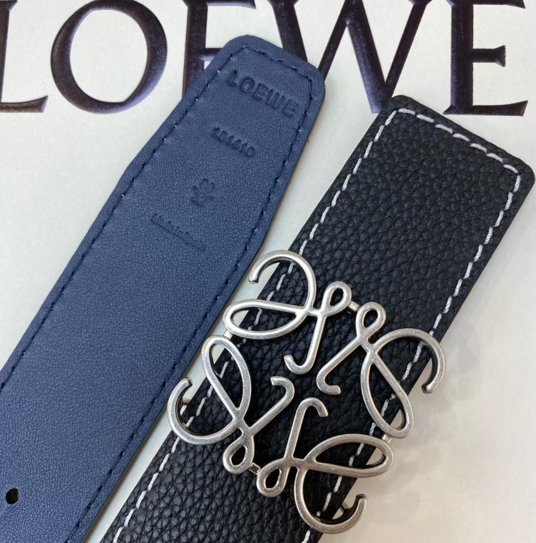 早い者勝ち！ブラックレザーベルト 装飾バックル