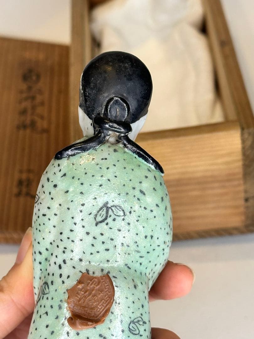 中国美術 清時代 粉彩 人物置物 共箱付 火漆封印有 骨董品 古陶磁