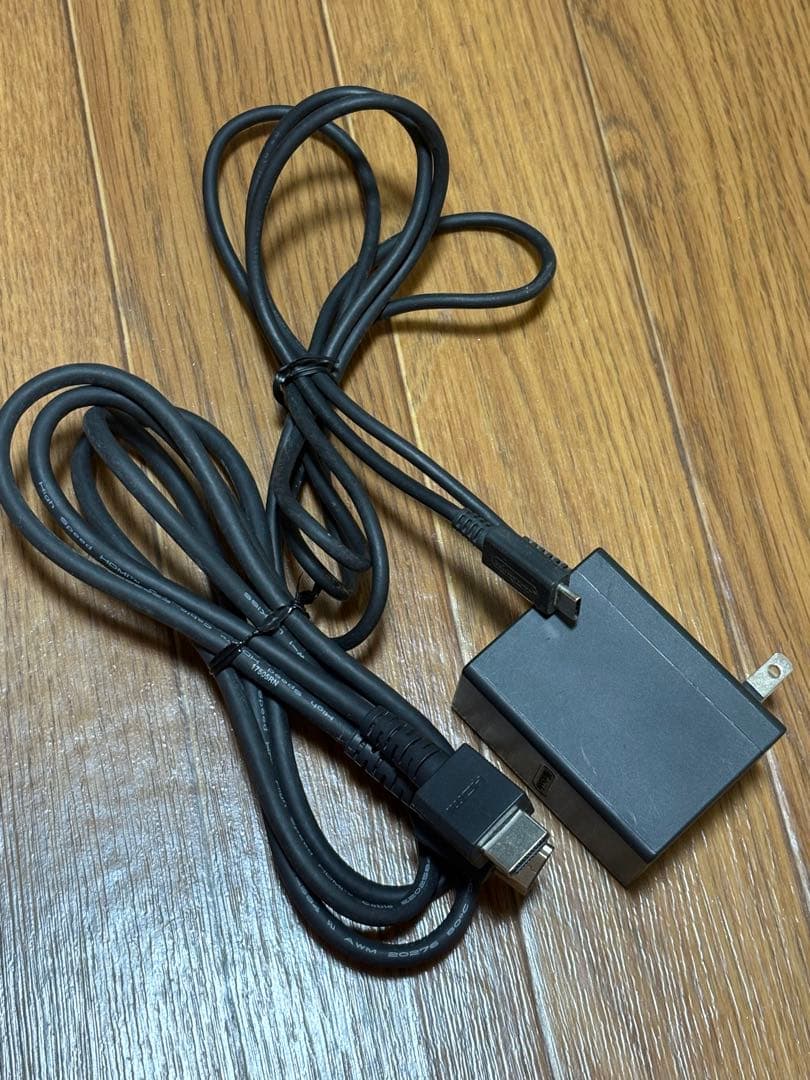 Nintendo Switch ピカチュウデザイン 128GB