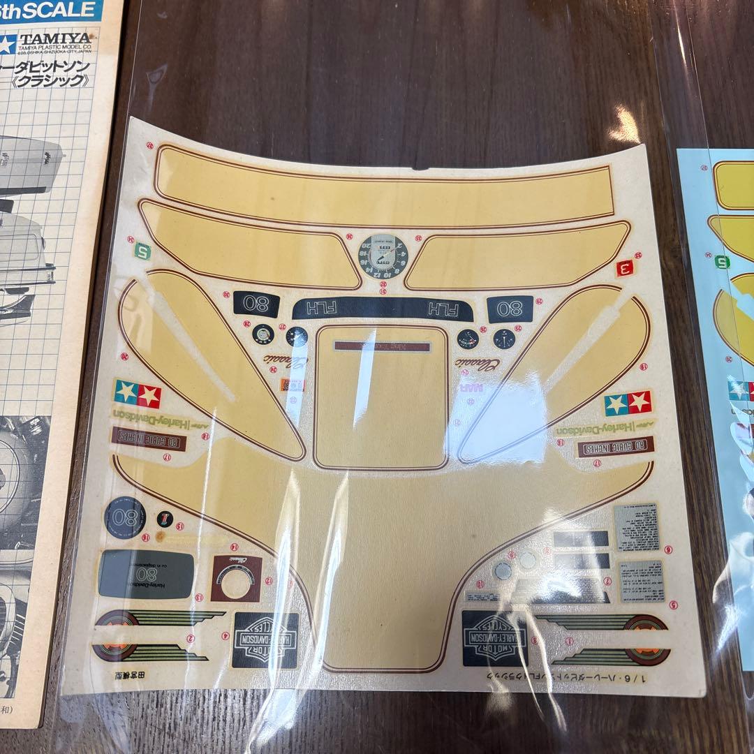 タミヤ　オートバイ　プラモデル　1/6 ハーレー　FLH クラシック　おまけ付