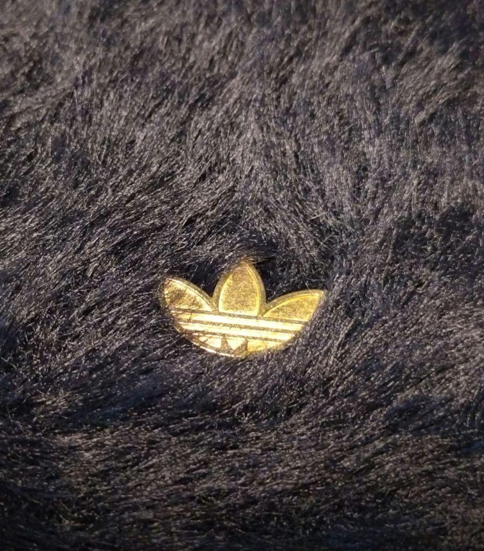 アディダス　レディースセーター