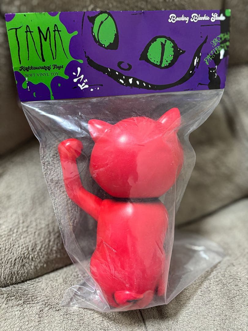 かっこわらい雑貨店 TAMA RED SofviQ 上目遣い 未開封