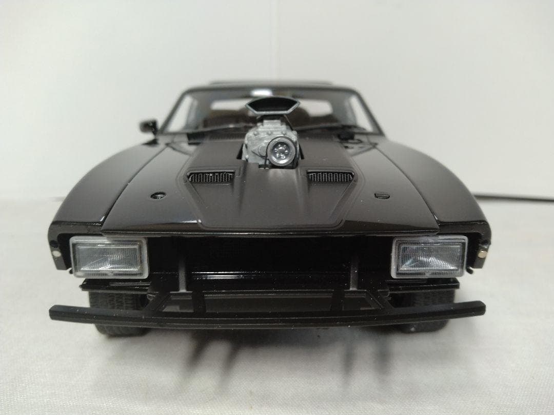 59　オートアート　1/18　マッドマックス2　The ROAD WARRIOR