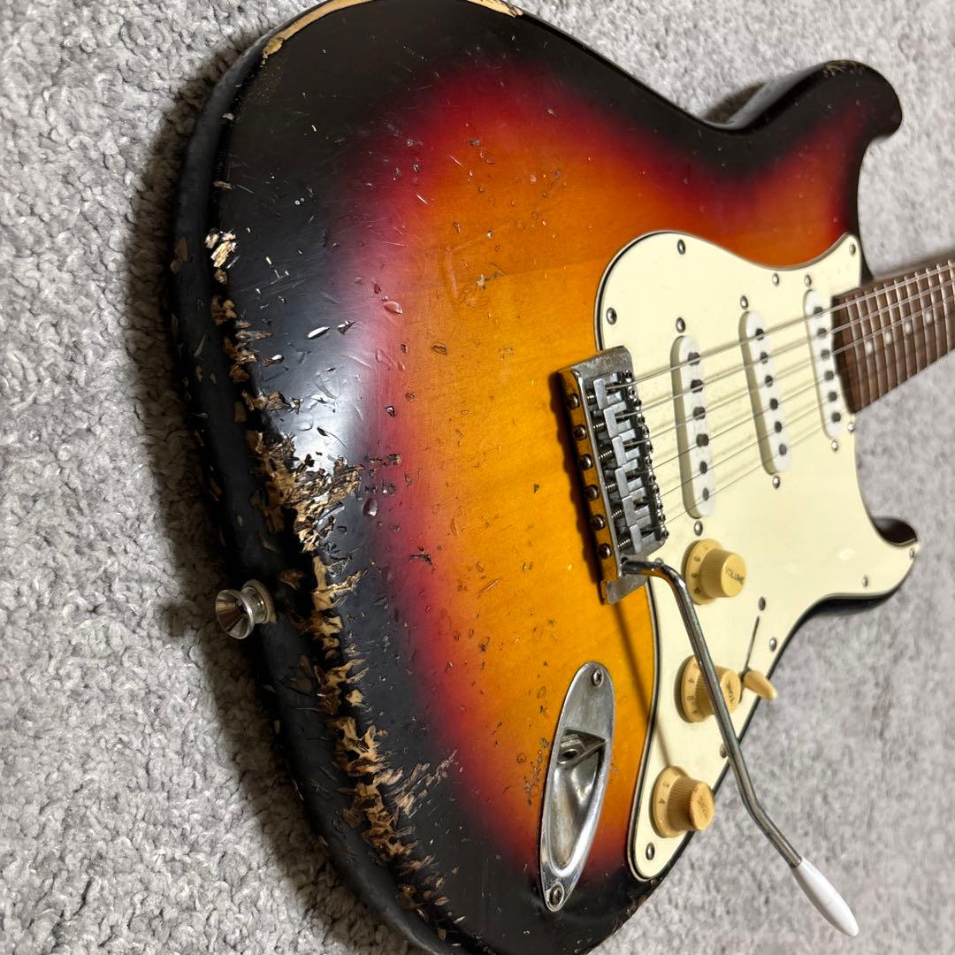 ストラトキャスター サンバースト　レリック