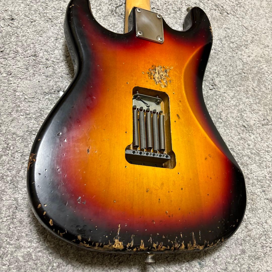 ストラトキャスター サンバースト　レリック