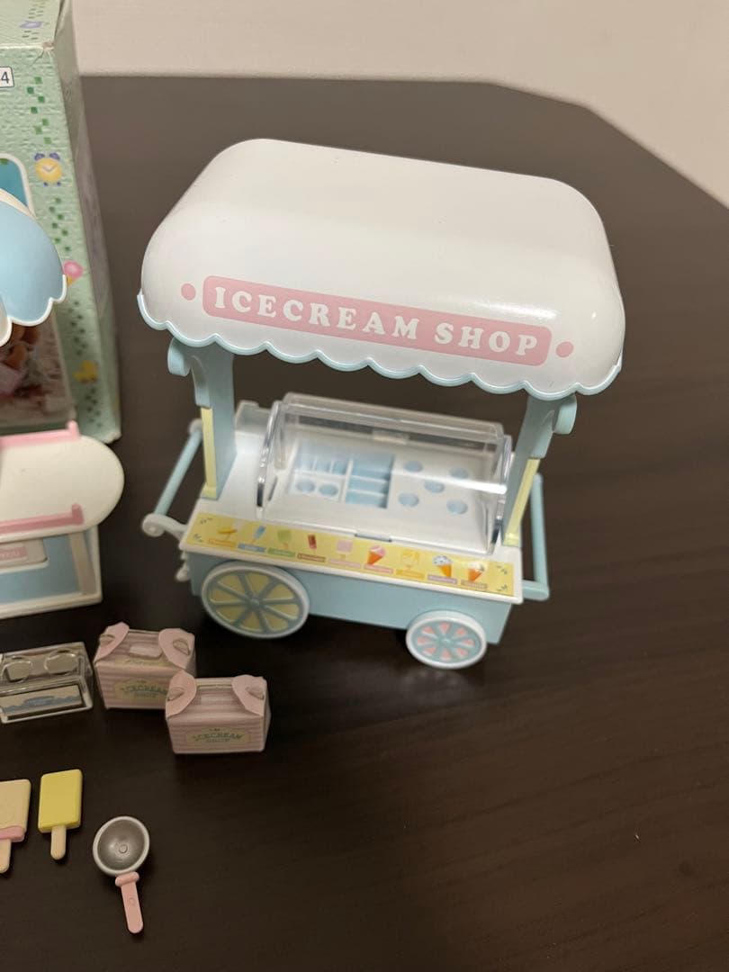 シルバニアファミリー　アイスクリームショップ
