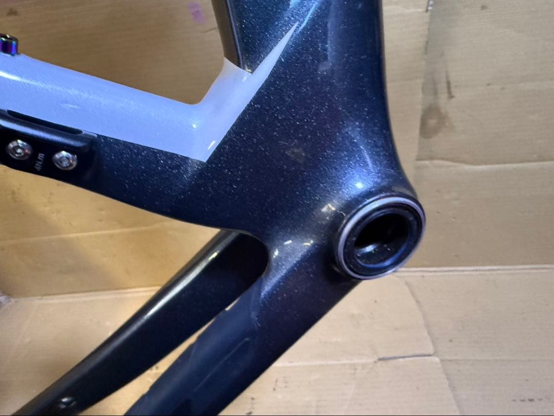 LEXOO フルカーボンエアロ　フレームセット　ロードバイク　DISC